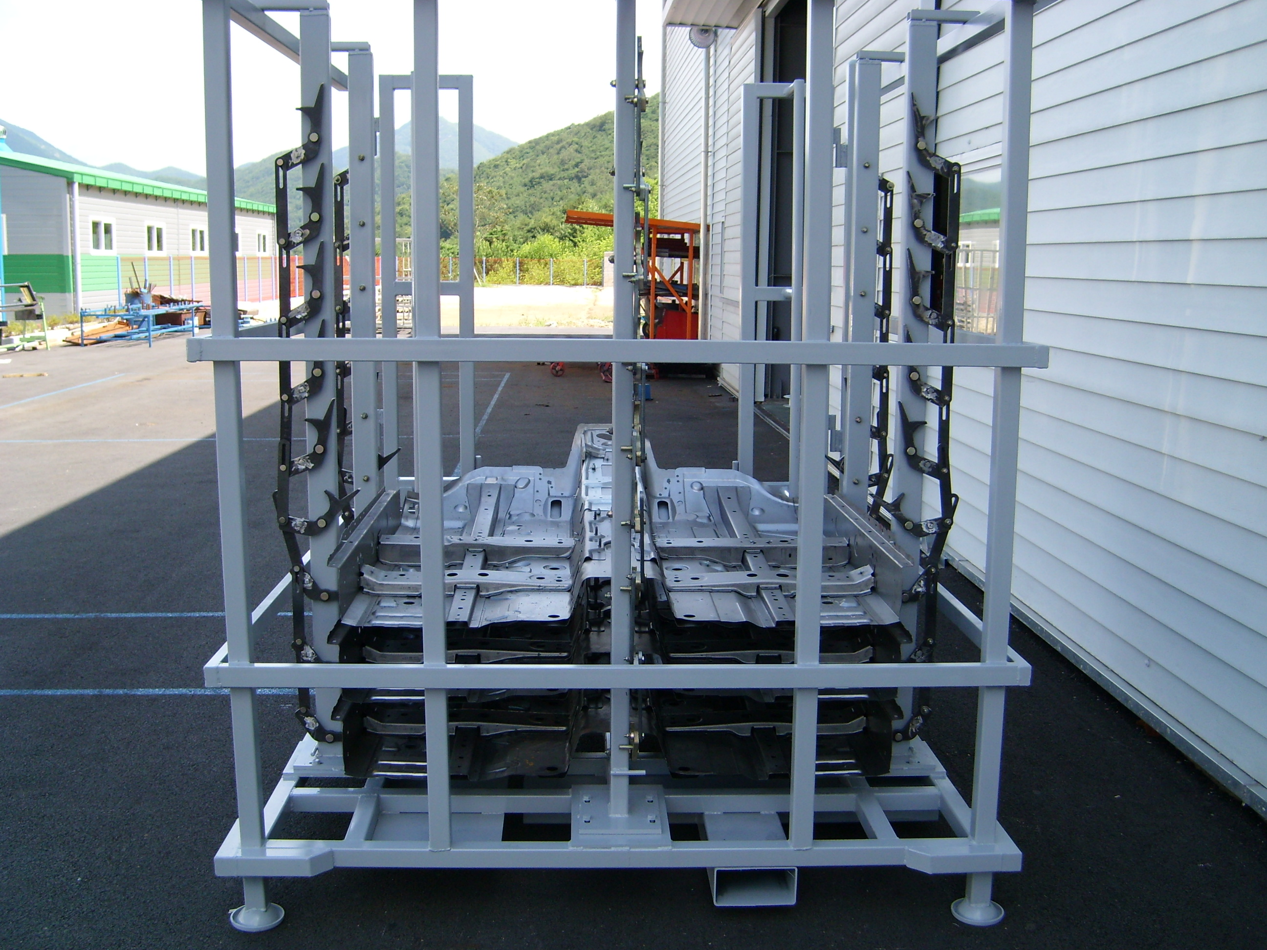 �󼼳��� ����