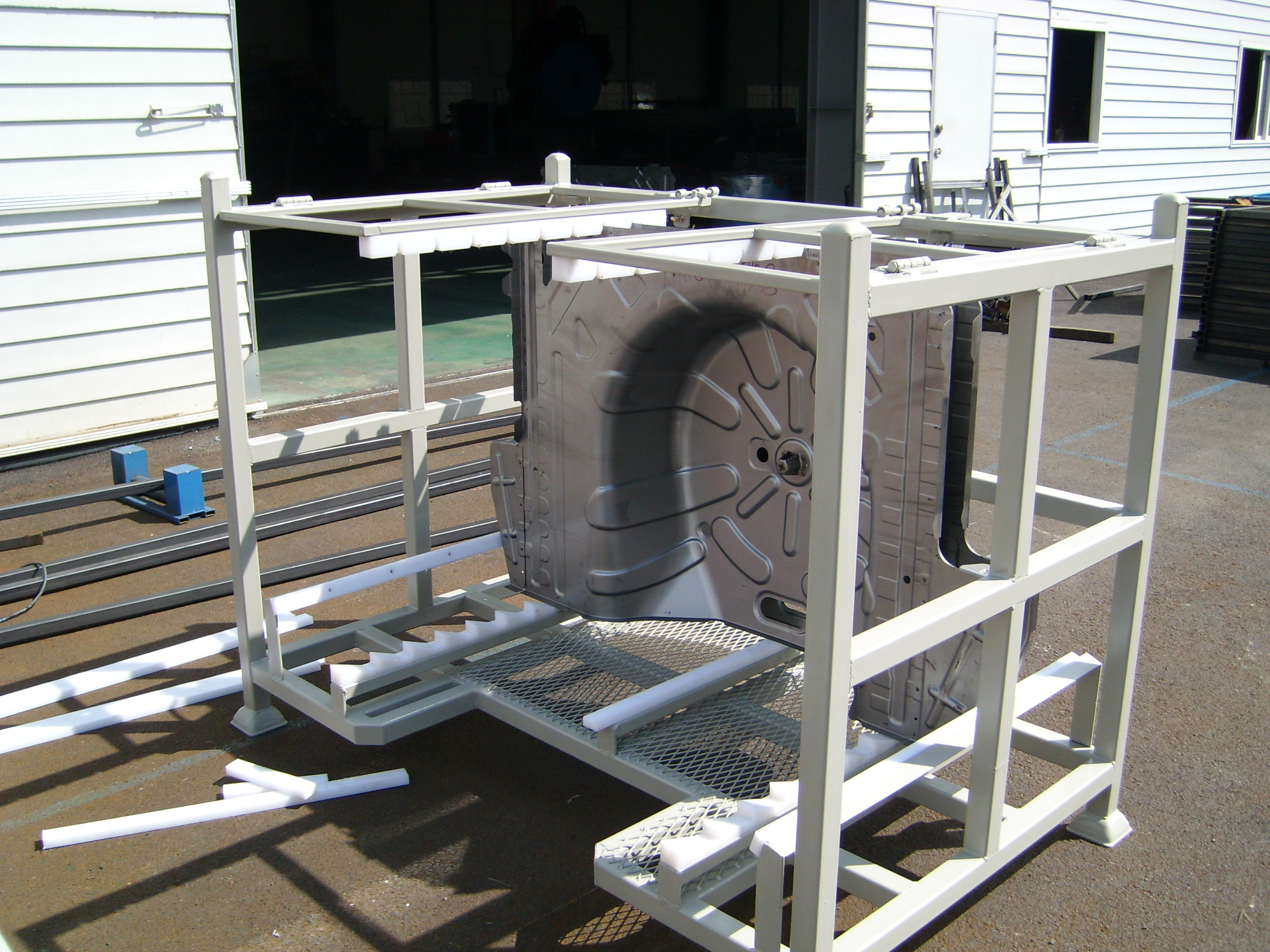 �󼼳��� ����